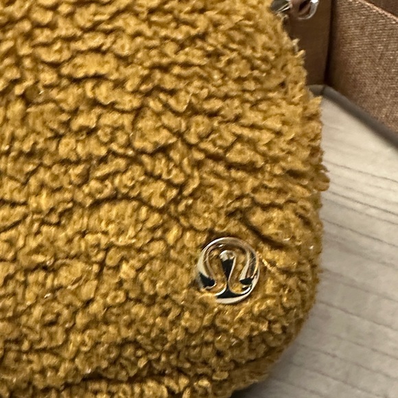 lululemon athletica Brown Crossbody Bag - Picture 4 of 7